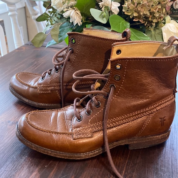 Frye Shoes - Frye lace up ankle boots